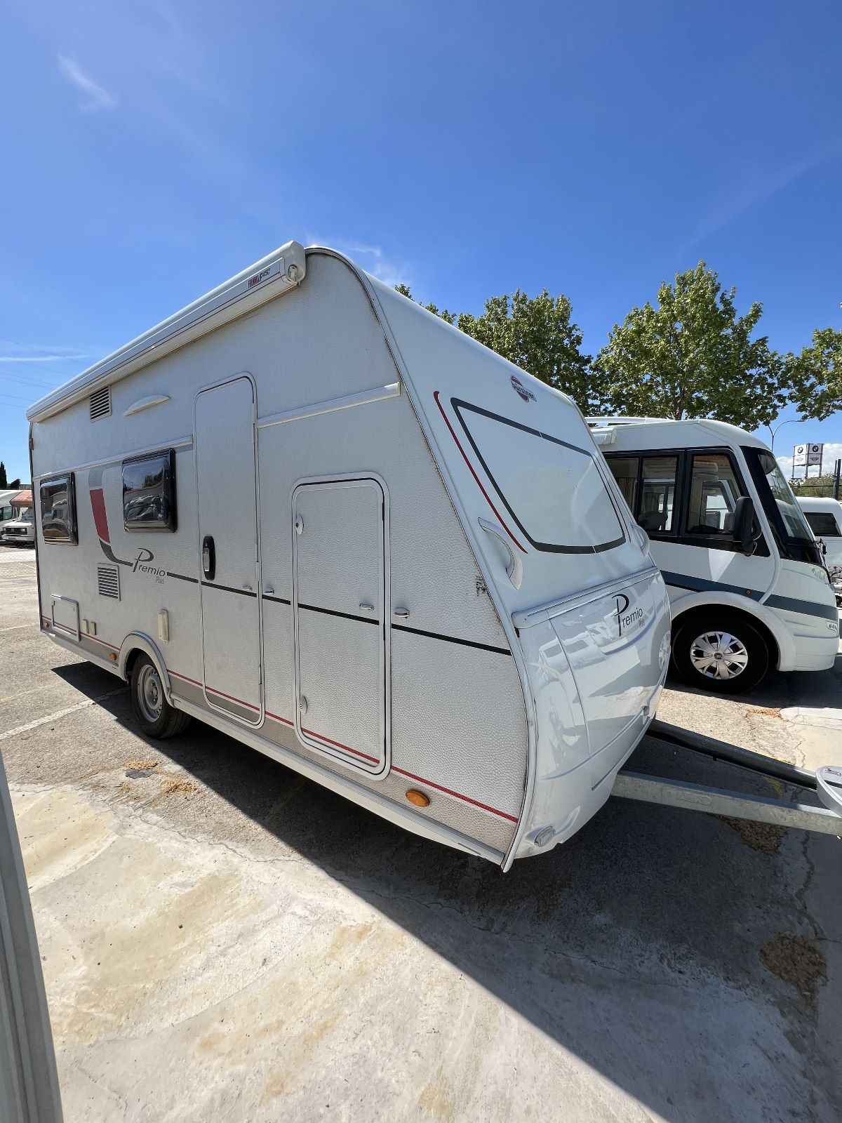 B rstner Premio Plus 440 TK Comercial Caravaning